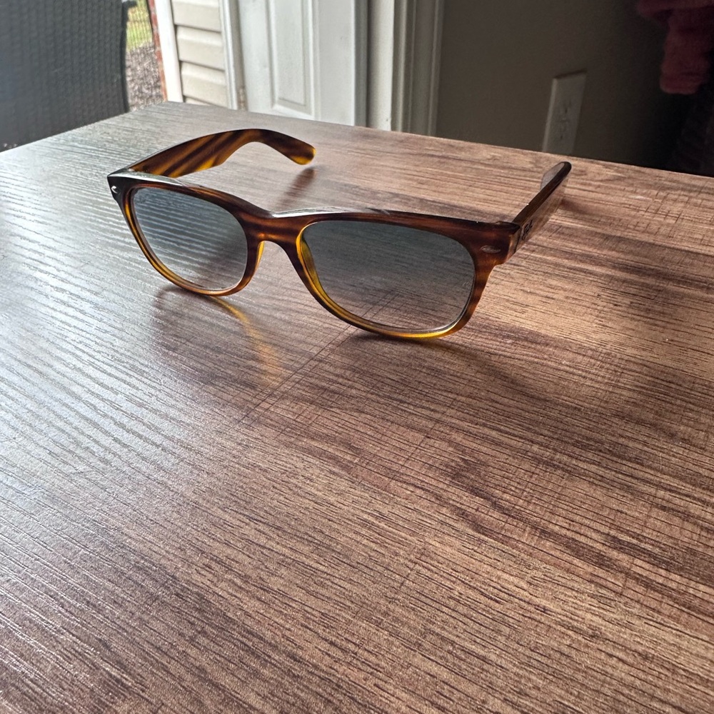 Ray-ban tortoise Sunglasses